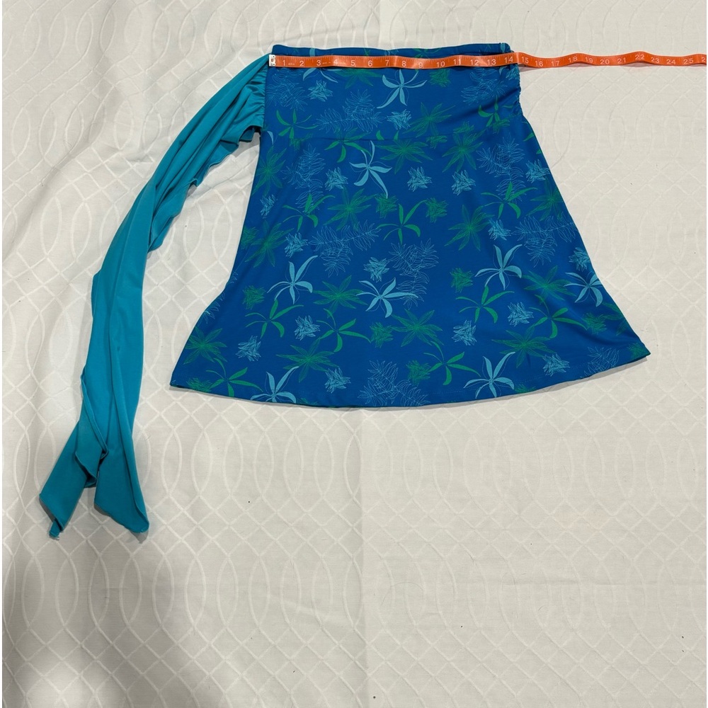 Kuhl Blue Azure Convertible
Styles Kai Skirt Size Small - Picture 4 of 6